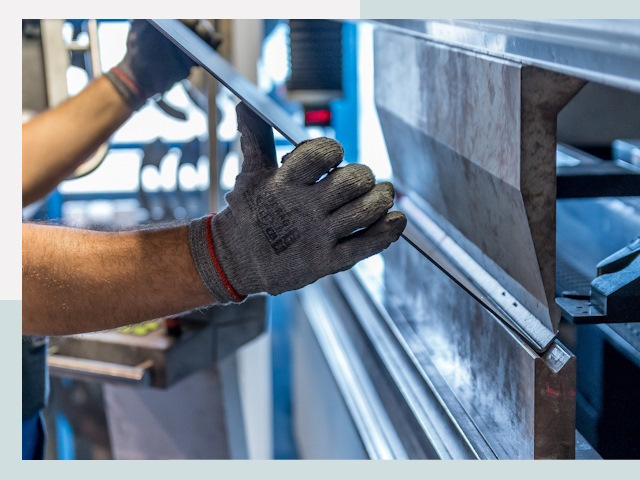 Гибка металла в Саратове