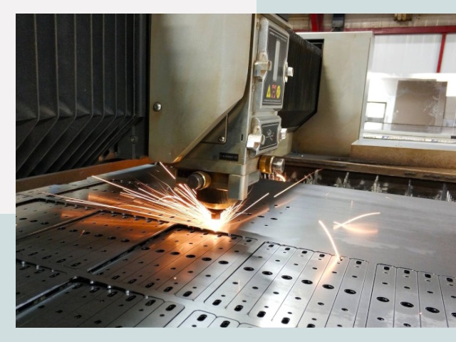 Лазерная резка металла в Саратове от 614 руб.